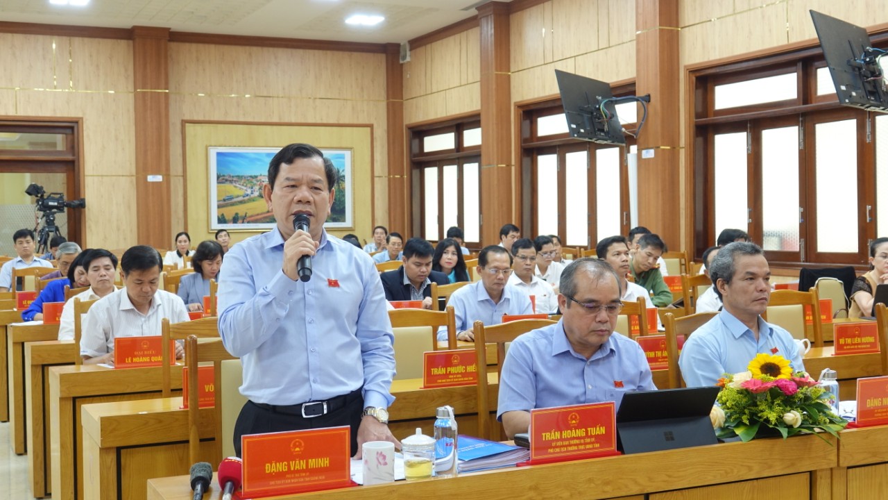 Chủ tịch UBND tỉnh Đặng Văn Minh thông tin thêm về tỷ trọng phát triển công nghiệp của tỉnh