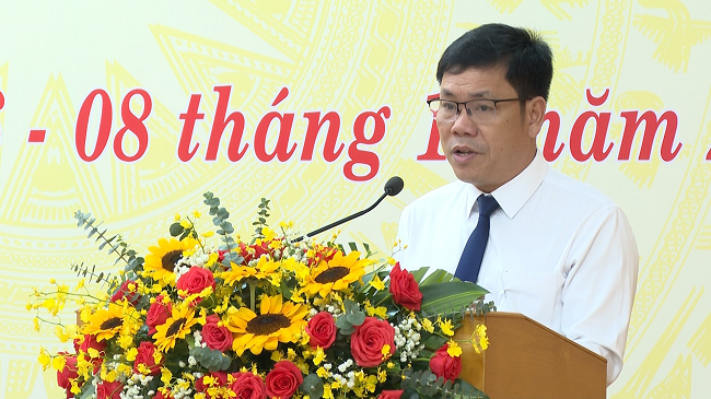 Giám đốc Sở Kế hoạch và Đầu tư Nguyễn Văn Trọng báo cáo tình hình, kết quả thực hiện kế hoạch đầu tư công năm 2023