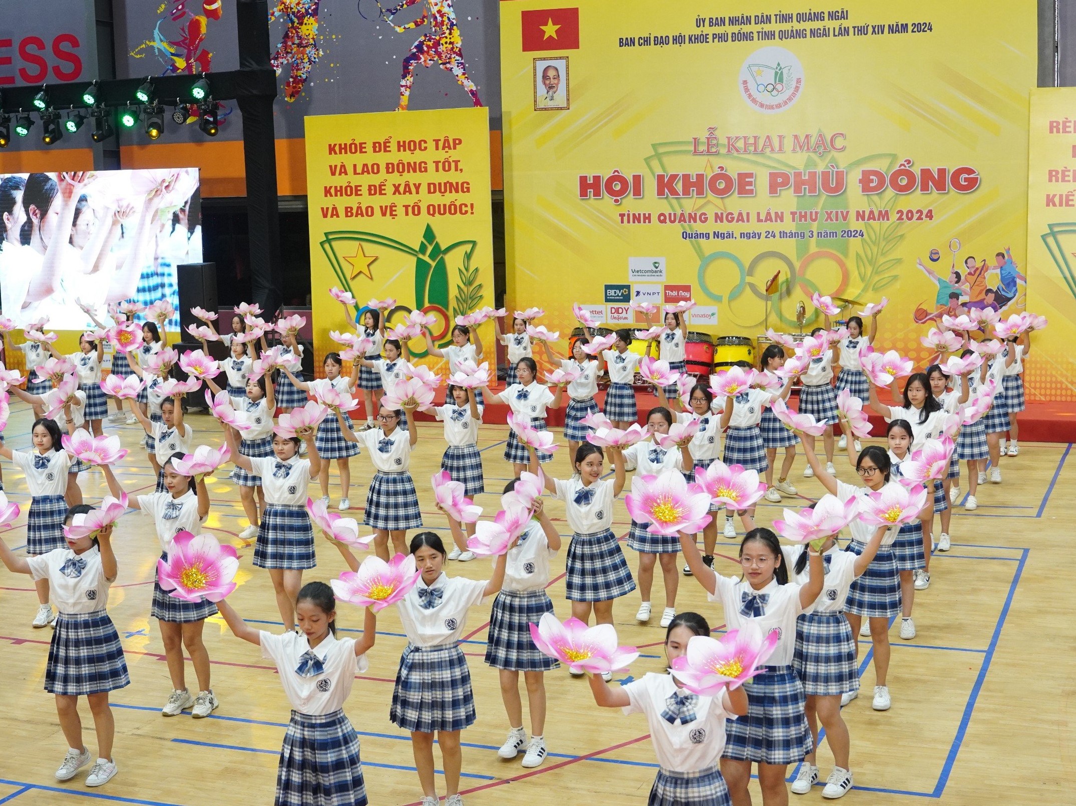 Hội khỏe Phù Đổng tỉnh Quảng Ngãi lần thứ XIV năm 2024 có 53 đoàn, với hơn 4.000 vận động viên tham gia thi đấu 15 bộ môn(1)