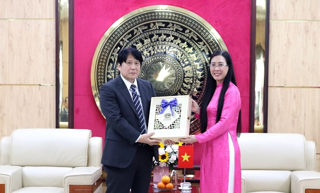 Bí thư Tỉnh ủy Bùi Thị Quỳnh Vân tiếp Tổng Lãnh sự Nhật Bản tại Đà Nẵng