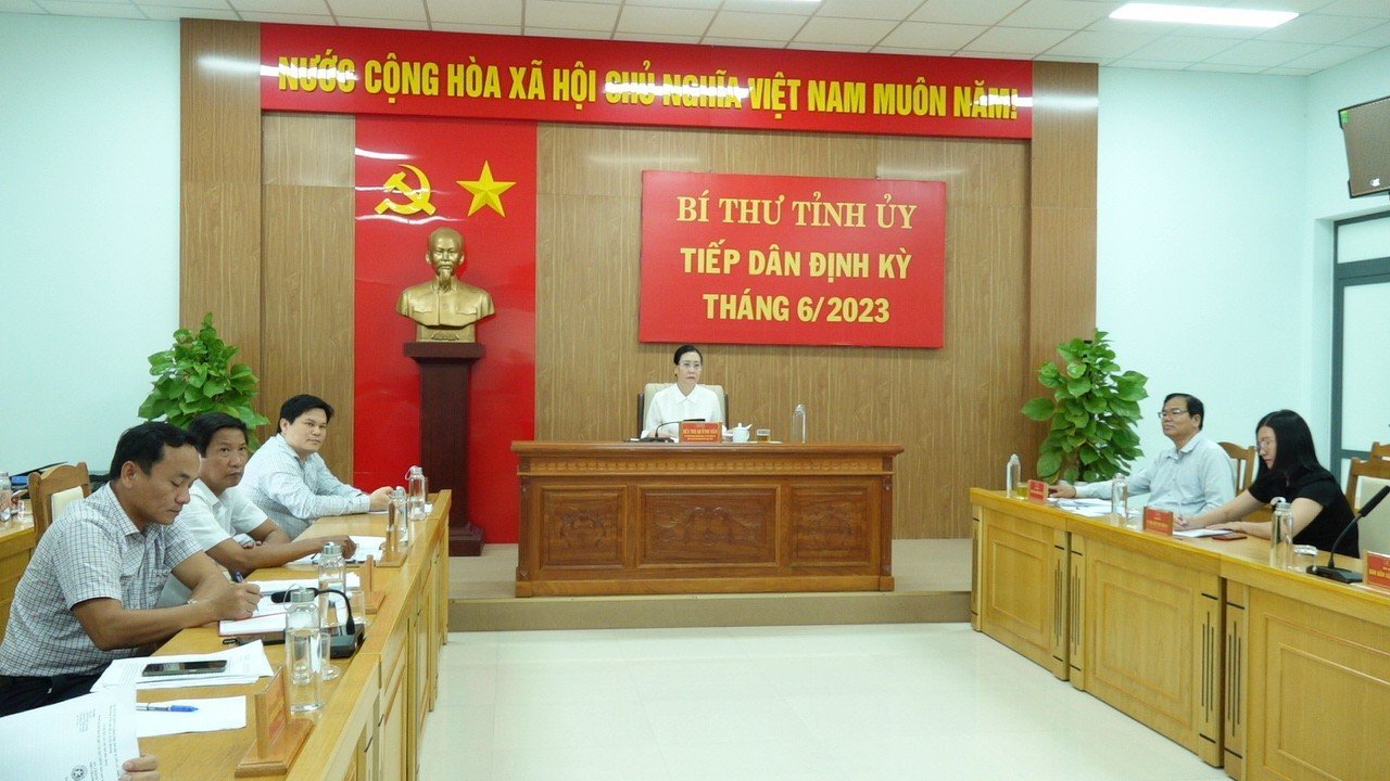 Bí thư Tỉnh ủy Bùi Thị Quỳnh Vân tiếp công dân định kỳ tháng 6.2023