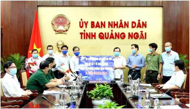 VNPT tặng Quảng Ngãi 500 triệu đồng phục vụ công tác phòng, chống dịch Covid-19