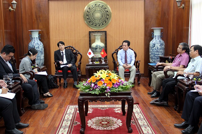 Giám đốc Văn phòng Lãnh sự Nhật Bản tại Đà Nẵng đến chào xã giao lãnh đạo tỉnh
