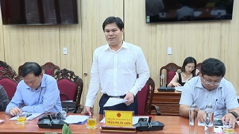 Phó Chủ tịch UBND tỉnh Trần Phước Hiền làm việc với Tập đoàn Cao su Việt Nam