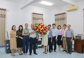 Lãnh đạo UBND tỉnh thăm, chúc mừng Cổng TTĐT tỉnh nhân Ngày Báo chí cách mạng Việt Nam