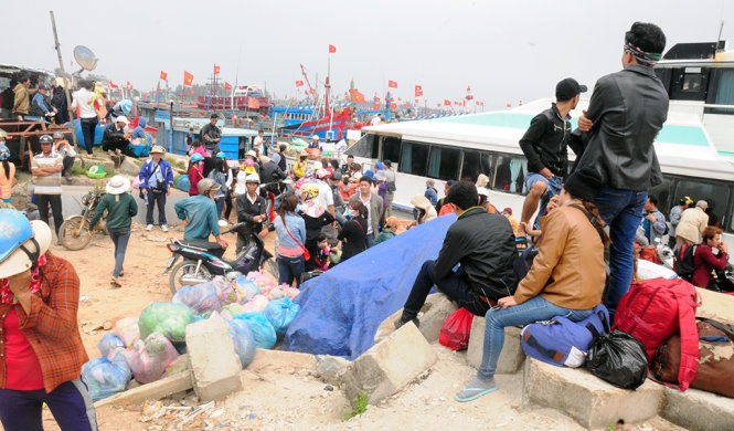 Chuẩn bị phương án đưa toàn bộ người dân từ đất liền về đảo Lý Sơn đón Tết trong điều kiện thời tiết diễn biến xấu