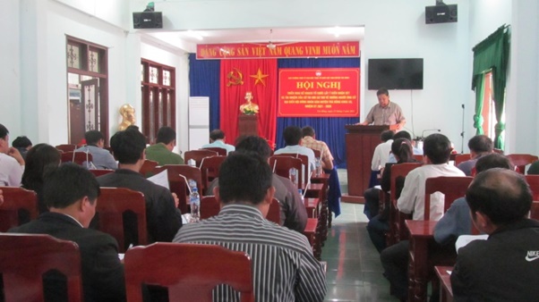 Trà Bồng: Hội nghị triển khai kế hoạch tổ chức lấy ý kiến nhận xét và tín nhiệm của cử tri nơi cư trú