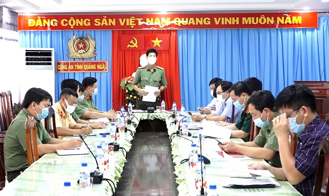 Họp bàn phương án triển khai tiếp nhận và cách ly tập trung công dân Quảng Ngãi về từ Thành phố Hồ Chí Minh