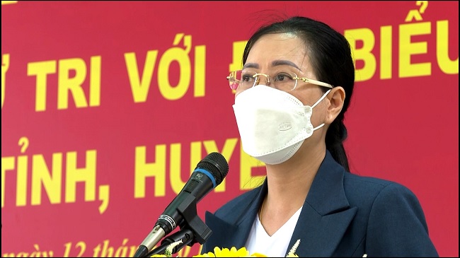 Bí thư Tỉnh ủy Bùi Thị Quỳnh Vân tiếp xúc cử tri tại huyện Tư Nghĩa