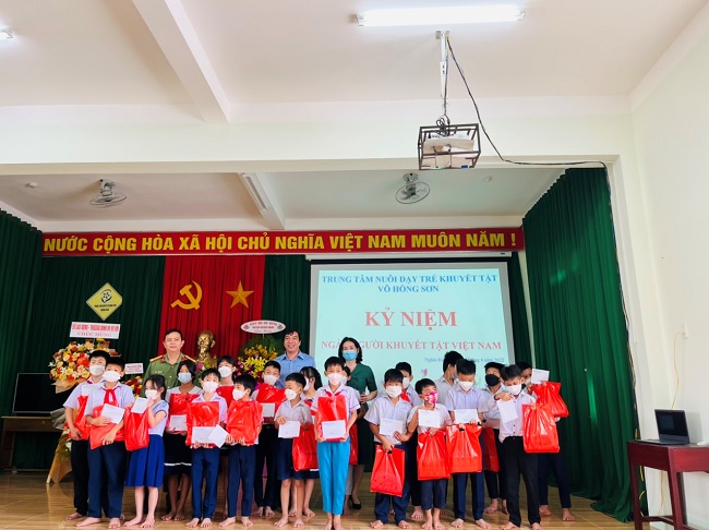 Tổ chức kỷ niệm Ngày Người khuyết tật Việt Nam