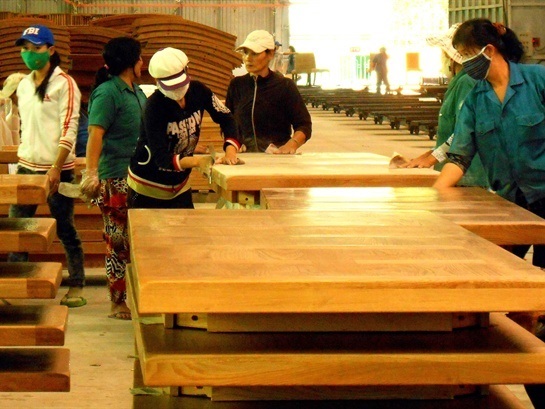 Triển khai thực hiện Đề án phát triển ngành công nghiệp chế biến gỗ bền vững, hiệu quả