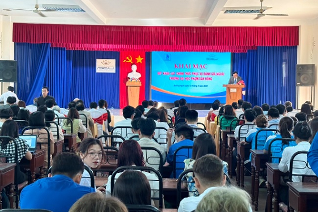 Khai mạc khảo sát chính thức phục vụ đánh giá ngoài chất lượng cơ sở giáo dục tại Trường ĐH Phạm Văn Đồng