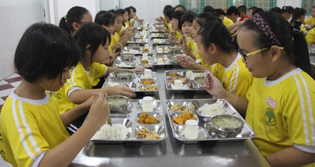 Tăng cường biện pháp bảo đảm an toàn thực phẩm trong trường học