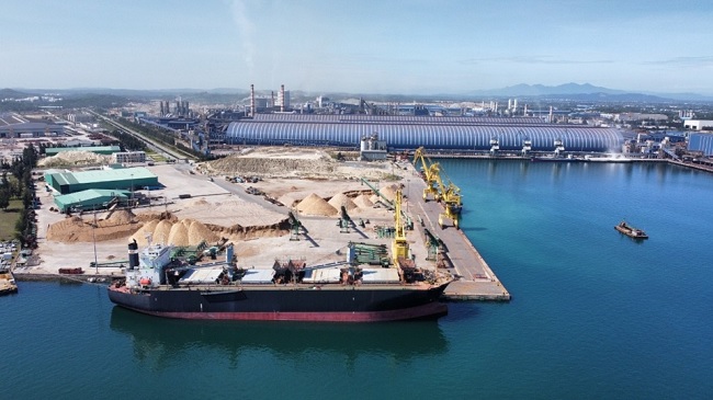 Phê duyệt kế hoạch ứng phó sự cố tràn dầu Dự án Bến Cảng tổng hợp - Container Hòa Phát Dung Quất