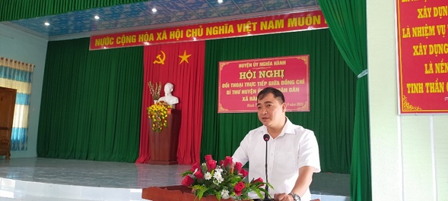 Bí thư Huyện ủy Nghĩa Hành đối thoại với nhân dân xã Hành Tín Tây