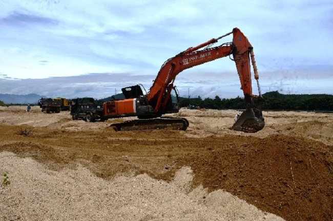 Quản lý, cấp phép khai thác nguồn cát phục vụ nhu cầu xây dựng công trình của các tổ chức, cá nhân, địa phương