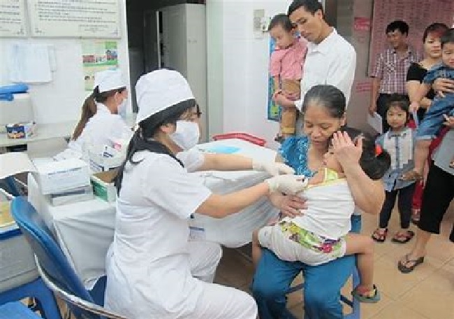 Nâng cao chất lượng hoạt động của y tế cơ sở trong tình hình mới trên địa bàn tỉnh Quảng Ngãi