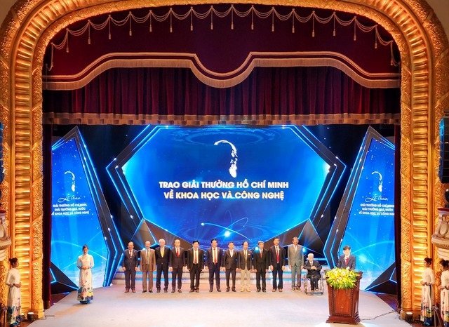 Điều kiện, tiêu chuẩn xét tặng Giải thưởng Hồ Chí Minh và Giải thưởng Nhà nước về khoa học và công nghệ