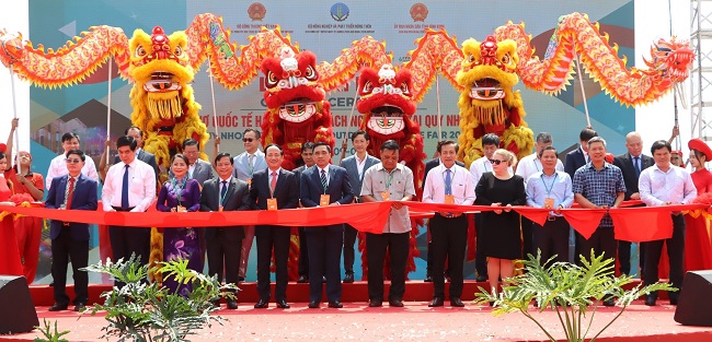 Phó Chủ tịch UBND tỉnh Trần Phước Hiền dự khai mạc Hội chợ Quốc tế hàng phong cách ngoài trời Q-FAIR 2024