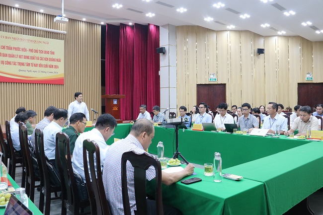 Phó Chủ tịch UBND tỉnh Trần Phước Hiền làm việc với Ban Quản lý KKT Dung Quất và các KCN Quảng Ngãi