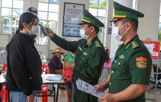 Biên phòng Quảng Ngãi thành lập 15 chốt kiểm tra người ra vào khu vực biên giới biển Quảng Ngãi